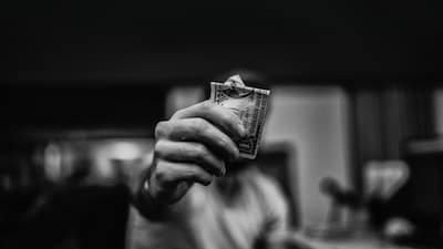 Cashback et parrainage : quelles différences ?