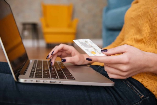 Achats en ligne : comment éviter de se faire arnaquer ?