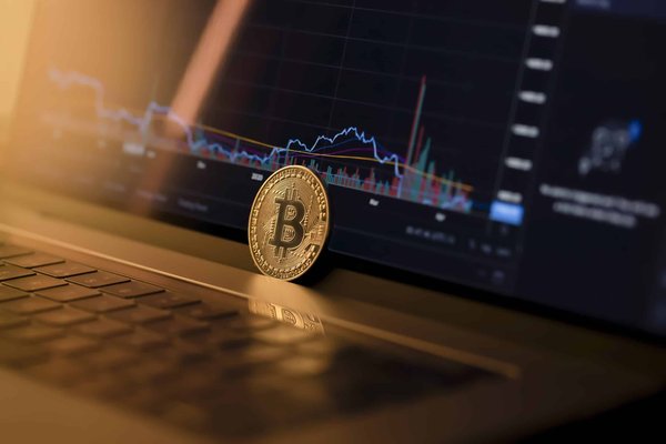 De novice à expert : un guide détaillé pour réussir dans le monde complexe du trading en ligne