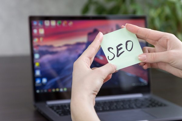 Boostez votre visibilité avec un consultant SEO à Brest